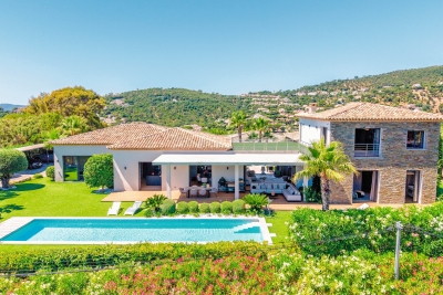 Maison &agrave; vendre &agrave; Ste-Maxime  - 7 pi&egrave;ces 350 m&sup2; 