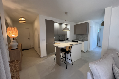 Appartement &agrave; louer &agrave; ANTIBES La Source - 3 pi&egrave;ces - 60 m&sup2; 