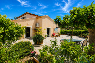 Maison &agrave; vendre &agrave; HYÈRES La Môle - 6 pi&egrave;ces - 176 m&sup2; 