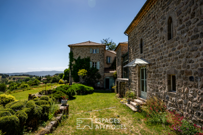 Maison &agrave; vendre &agrave; GLUIRAS  - 12 pi&egrave;ces - 474 m&sup2; 