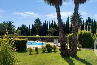 Appartement &agrave; vendre &agrave; BORMES-LES-MIMOSAS  - 2 pi&egrave;ces - 42 m&sup2; 