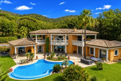 Maison &agrave; vendre &agrave; GRIMAUD  - 6 pi&egrave;ces - 282 m&sup2; 