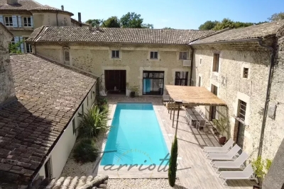 Maison &agrave; vendre &agrave; LA-BÉGUDE-DE-MAZENC  - 10 pi&egrave;ces - 455 m&sup2; 