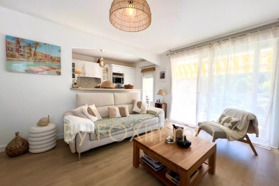 Appartement &agrave; vendre &agrave; CAGNES-SUR-MER  - 4 pi&egrave;ces - 97 m&sup2; 