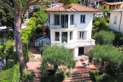 House for sale in BORDIGHERA  - 8 rooms - 281 m&sup2; 