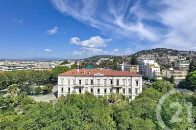 Appartement &agrave; vendre &agrave; CANNES  - 5 pi&egrave;ces - 147 m&sup2; 