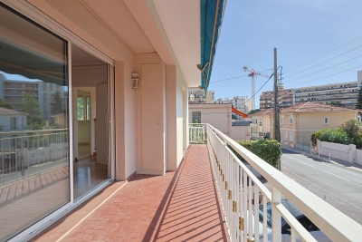 Appartement &agrave; vendre &agrave; JUAN-LES-PINS  - 3 pi&egrave;ces - 62 m&sup2; 