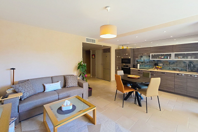 Appartement &agrave; vendre &agrave; SANARY-SUR-MER  - 3 pi&egrave;ces - 75 m&sup2; 