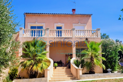 Maison &agrave; vendre &agrave; ST-CHRISTOL-LES-ALES  - 7 pi&egrave;ces - 203 m&sup2; 