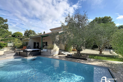 Maison &agrave; vendre &agrave; ST-LOUBES  - 7 pi&egrave;ces - 190 m&sup2; 