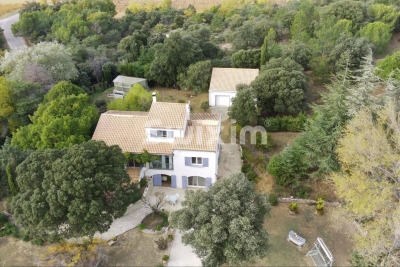Maison &agrave; vendre &agrave; St Pantaleon les Vignes  - 5 pi&egrave;ces 150 m&sup2; 