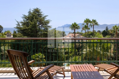 Appartement &agrave; vendre &agrave; CANNES  - 3 pi&egrave;ces - 79 m&sup2; 