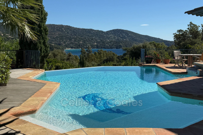 Maison &agrave; vendre &agrave; LE LAVANDOU  - 6 pi&egrave;ces - 160 m&sup2; 