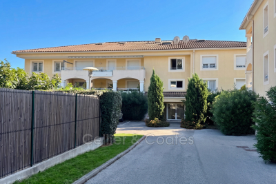 Appartement &agrave; vendre &agrave; LE LAVANDOU  - 4 pi&egrave;ces - 90 m&sup2; 