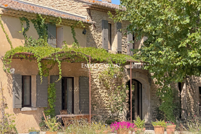 Maison &agrave; vendre &agrave; Taillades  - 9 pi&egrave;ces 350 m&sup2; 