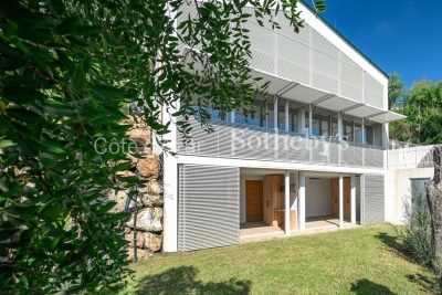 House for sale in CAP-D'AIL Saint-Jean-Cap-Ferrat - 5 rooms - 138 m&sup2; 