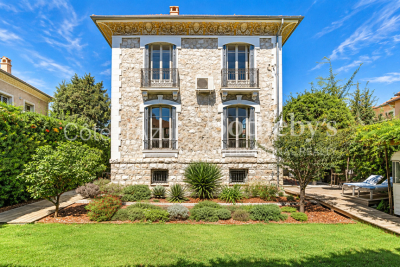 House for sale in NICE Saint-Jean-Cap-Ferrat - 7 rooms - 173 m&sup2; 