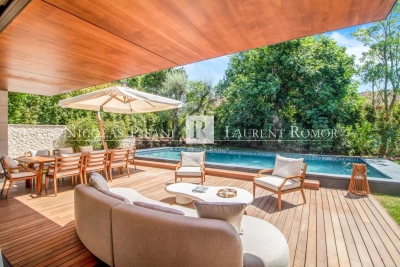 House for sale in ST-JEAN-CAP-FERRAT Nord - 7 rooms - 350 m&sup2; 