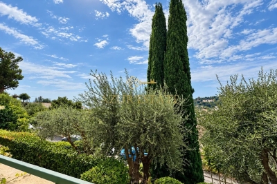 Appartement &agrave; louer &agrave; MENTON  - 1 pi&egrave;ces - 34 m&sup2; 