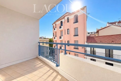 Appartement à vendre terrasses commerce