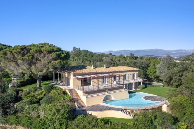 House to rent in CANNES Saint-Francois - 7 rooms - 350 m&sup2; 