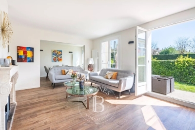 Appartement à vendre pied est sud