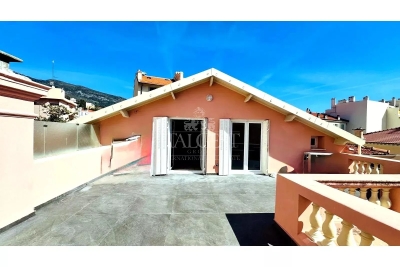 Apartment for sale in MENTON Les Colettes - 2 rooms - 101 m&sup2; 
