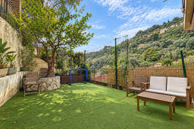 Appartement &agrave; vendre &agrave; Menton  - 4 pi&egrave;ces 80 m&sup2; 