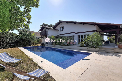 Maison &agrave; vendre &agrave; ANGLET  - 7 pi&egrave;ces - 229 m&sup2; 