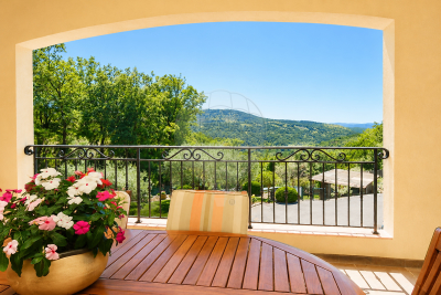 Maison &agrave; vendre &agrave; Coursegoules  - 4 pi&egrave;ces 182 m&sup2; 