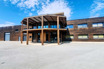 Commerce &agrave; vendre &agrave; St-Rémy-de-Provence   1683 m&sup2; 