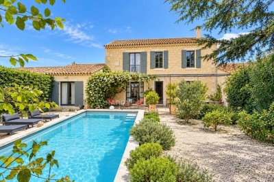 Maison &agrave; vendre &agrave; St-Rémy-de-Provence  - 9 pi&egrave;ces 250 m&sup2; 