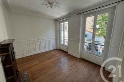 Appartement &agrave; louer &agrave; PARIS 15EME  - 2 pi&egrave;ces - 33 m&sup2; 