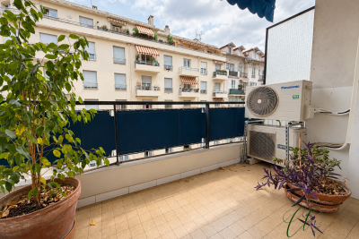 Appartement &agrave; vendre &agrave; Nice  - 3 pi&egrave;ces 82 m&sup2; 