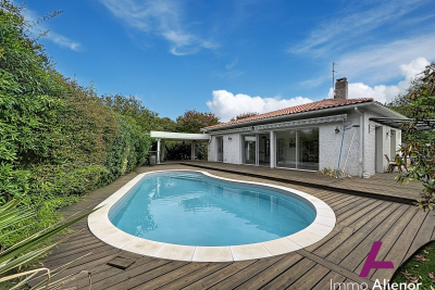 Maison &agrave; vendre &agrave; Mérignac  - 4 pi&egrave;ces 146 m&sup2; 