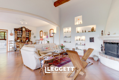 Maison &agrave; vendre &agrave; CARROS  - 6 pi&egrave;ces - 164 m&sup2; 