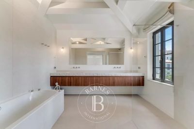 Villa in Saint-Tropez for rental from 19 300 € / week, Photo 11