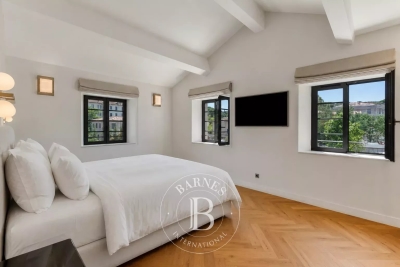 Villa in Saint-Tropez for rental from 19 300 € / week, Photo 12