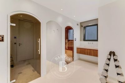 Villa in Saint-Tropez for rental from 19 300 € / week, Photo 18