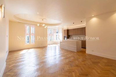 Appartement &agrave; vendre &agrave; Nice  - 3 pi&egrave;ces 85 m&sup2; 