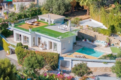 House to rent in EZE Les Colettes - 5 rooms - 180 m&sup2; 