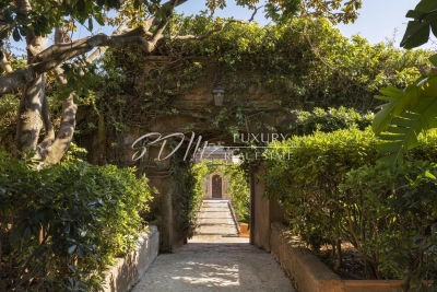 Villa in Cannes for rental from 210 000 € / week, Photo 16
