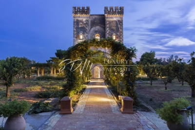 Villa in Cannes for rental from 210 000 € / week, Photo 2