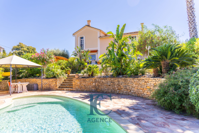 Maison &agrave; vendre &agrave; Six-Fours-les-Plages  - 6 pi&egrave;ces 145 m&sup2; 