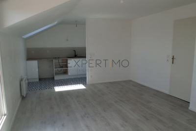 Appartement &agrave; louer &agrave; VAL DE REUIL  - 2 pi&egrave;ces - 48 m&sup2; 