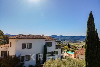 Maison &agrave; vendre &agrave; La Cadière-d'Azur  - 14 pi&egrave;ces 565 m&sup2; 