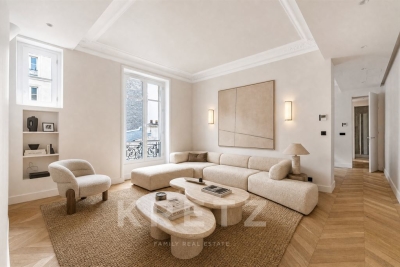 Appartement &agrave; vendre &agrave; Paris 8Eme  - 2 pi&egrave;ces 60 m&sup2; 