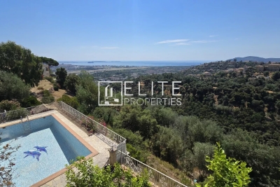 Maison &agrave; vendre &agrave; MANDELIEU-LA-NAPOULE  - 6 pi&egrave;ces - 212 m&sup2; 