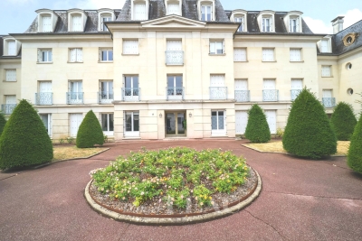 Appartement &agrave; vendre &agrave; VERSAILLES  - 6 pi&egrave;ces - 214 m&sup2; 