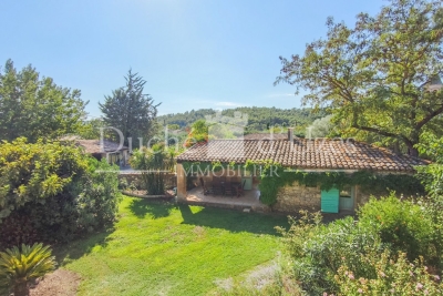 Maison &agrave; vendre &agrave; UZÈS Centre Est - 9 pi&egrave;ces - 330 m&sup2; 